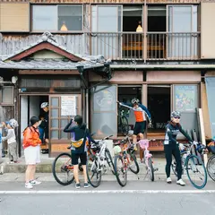 HOSTEL DOCKHOUSE