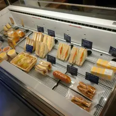 BAKE UP 万代店