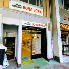 スニーカーショップＤＯＮＡ−ＤＯＮＡ