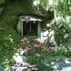 金山瀧神社