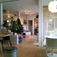 Sweets market cafe