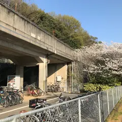 栗林公園北口駅