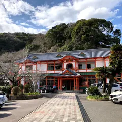 楼門亭