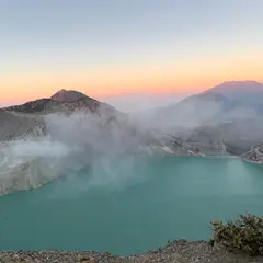 イジェン火山（Igen volcano）