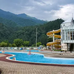 湯沢町レジャープールオーロラ