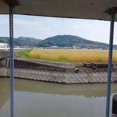 干拓の里駅