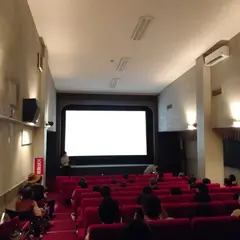 シネマ５