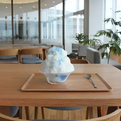 海と空のカフェ