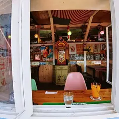 カフェ＆バーバス停