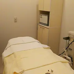 ＰＯＬＡ・ＴＨＥ・ＢＥＡＵＴＹ静岡美術館前店