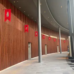 上田市立美術館(サントミューゼ)