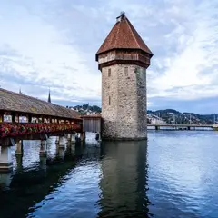 カペル橋（Chapel Bridge）