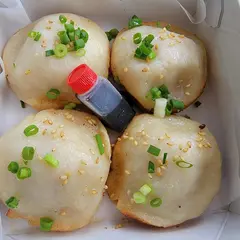 本格肉まん 香包 (シャンバオ)