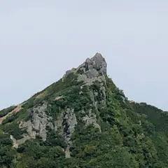 権現岳