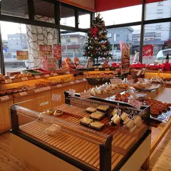 513BAKERY 四日市菰野店