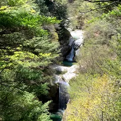 神蛇滝