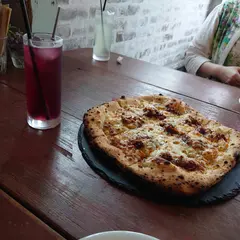 ピッツェリアグラフィティムーン