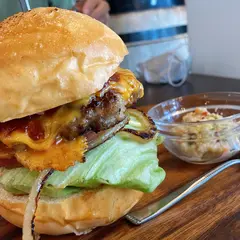 暁輔バーガー