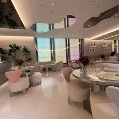 カフェ ディオール by ラデュレ(Café Dior by Ladurée)