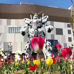 実物大ガンダム立像