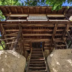 石宮(渋沢栄一 内山峡詩碑)
