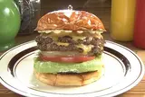 チンズバーガーマーケット（TIN'z Burger Market）