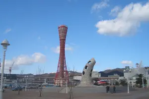 みなとまち・神戸を練り歩こう！メリケンパークと水族館アトア