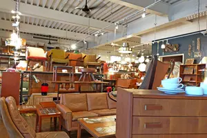 大阪箕面エリアの家具・インテリアショップ