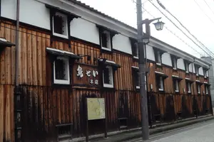 京都・伏見の酒蔵界隈で昼間から飲む！