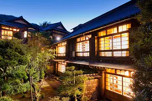 文化財に泊まって歴史とワインに酔う。おじさま好みの中伊豆旅。