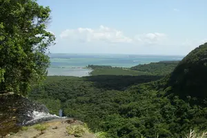 沖縄の島々をアイランド・ホッピング／八重山諸島