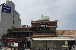 新緑の外堀公園〜迎賓館〜靖国神社〜千鳥が淵気持ちいいお散歩