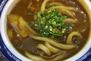 香川でうどんと島々のアートを楽しむ