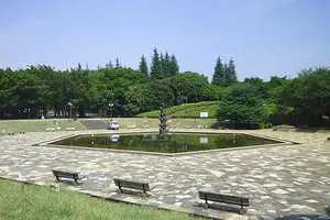 公園中心の三宿散歩
