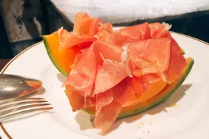 三軒茶屋で伝統的なイタリア料理を楽しむ