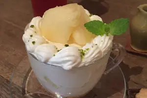 まさに今が旬！カフェで桃狩り🍑