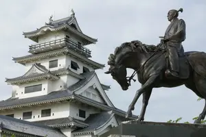 今治城と今治B級グルメ、第52番から始める四国巡礼の旅