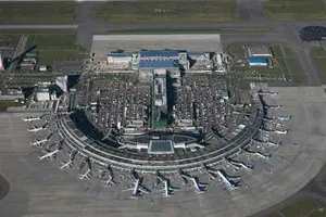 新千歳空港はワンダーランド！最後のお土産ショッピングはこう楽しむ！