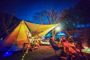 人気のキャンプ場からの古民家カフェで自家製ジェラート！