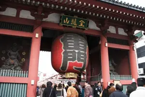 浅草、歴史とグルメの旅