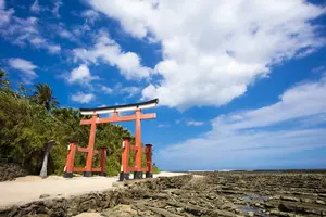 【宮崎・南部】開放感いっぱい！魅力あふれる青島や都井岬で、優しい自然の懐に包まれよう！