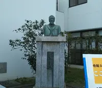 新聞の父 ジョセフ・ヒコの像の写真・動画_image_1043164