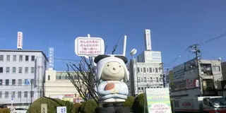 高校ラグビーの甲子園・花園。ラグビーボールと瓢箪で有名な神社を訪ねながら東大阪を旅しよう