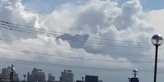 海と本とを楽しめる道。