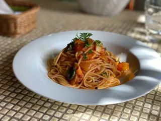 ノラズ・カフェ