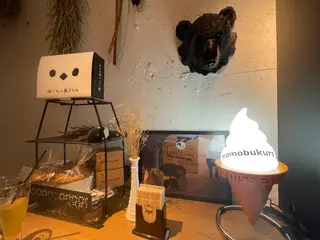 夜パフェ専門店 モモブクロ