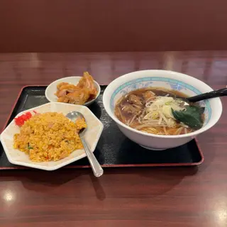 創作 新中華料理 紅梅園