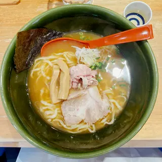 焼きあご塩らー麺 たかはし 上野店