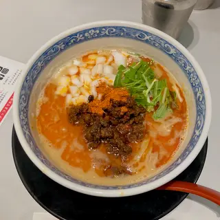 コウベタンタンメン エニシスタンド 《神戸坦坦麺とお酒を愉しむお店》