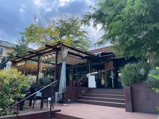 Cafe +8101 (カフェプラスエイトワンオーワン)